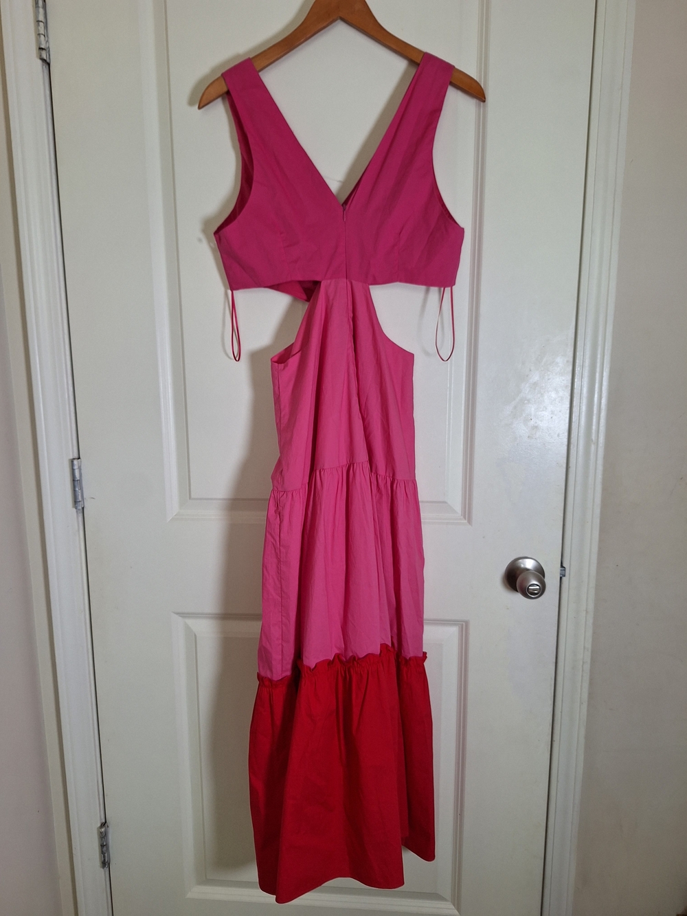 NWT Endless Rose Colorblock Cutout Maxi Dress Pink Red Tiered Ruffle Cotton Sz M - Picture 4 of 8